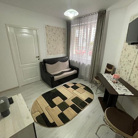 R.M Apartament Лугож Екстериор снимка